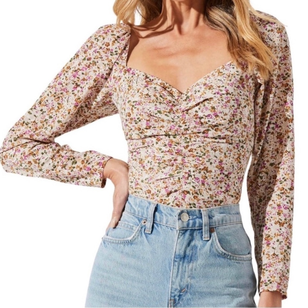 ASTR The Label Floral Sweetheart Cropped Puff Sleeves Top Size Large Smocked